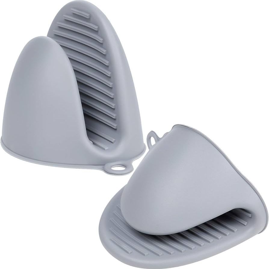 High quality 2 piece silicone pot holder/ heat resistant oven mitts kitchen accessories best
